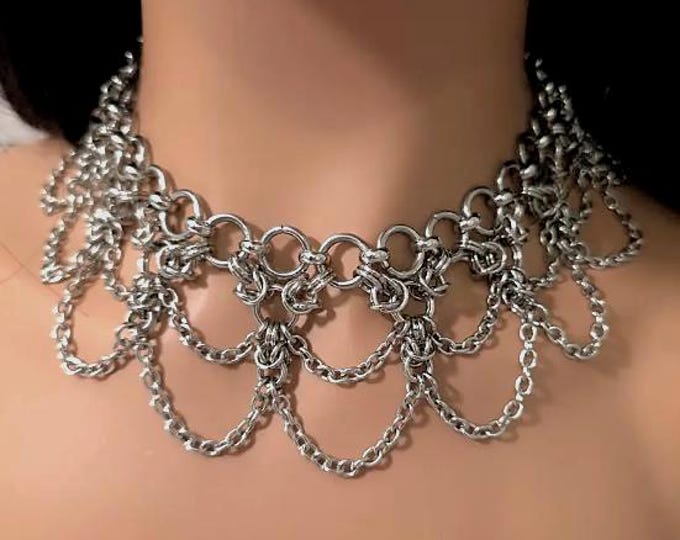 Gothic choker necklace in stainless steel – Industrial chains and intertwined links