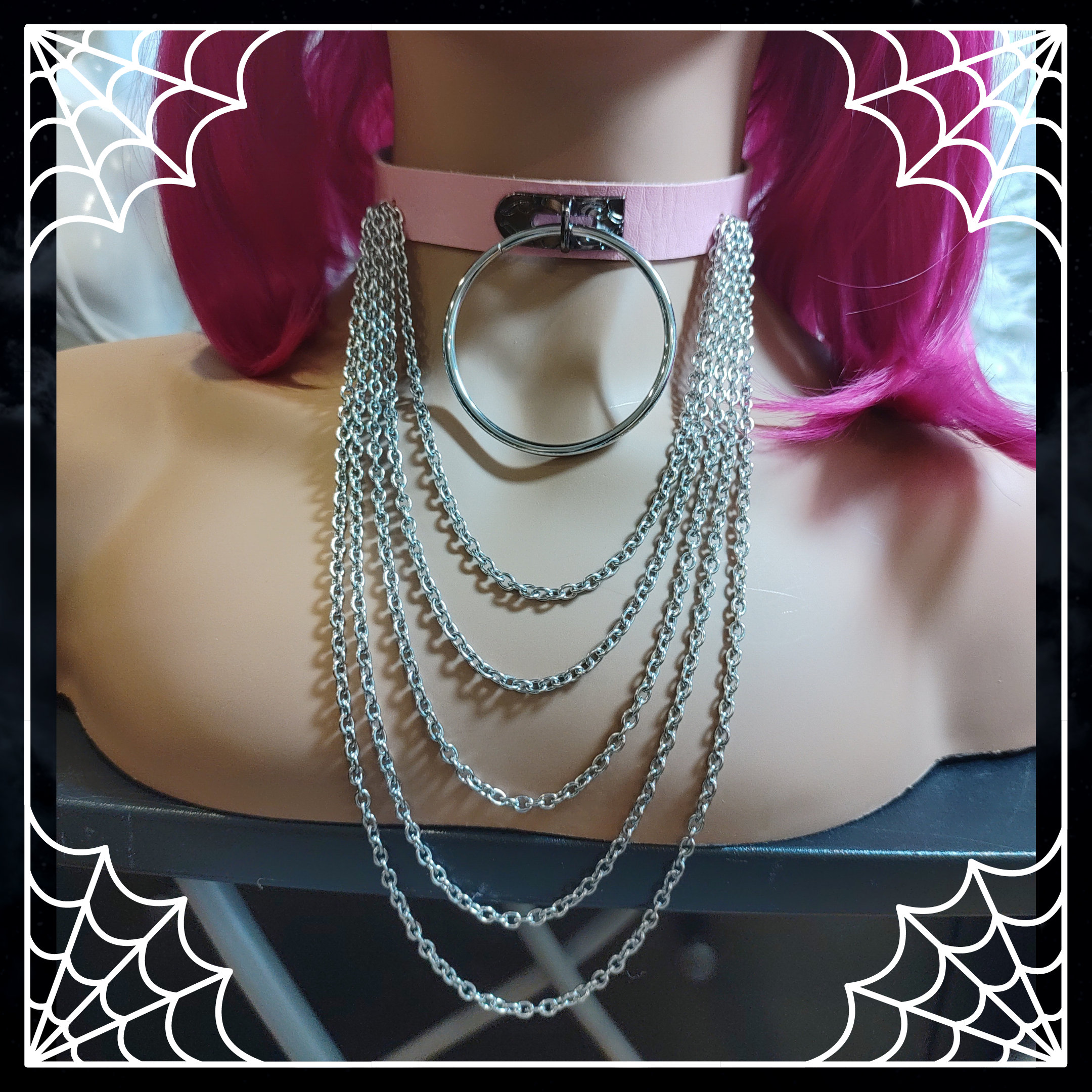 praktisk maternal stress Gothic choker / pastel goth / punk in pastel pink vegan leather with oring  and silver stainless steel chains. Witchy jewelry. Alt fashion.