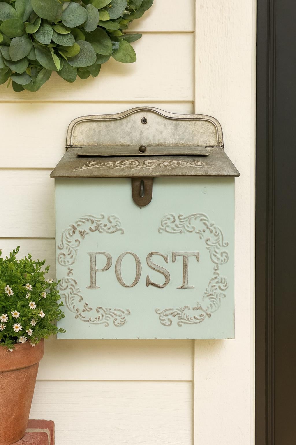 Vintage Farmhouse Post Box – Rustic Wall Mounted Mailbox for Porch, Patio, Garden, Wedding Cards & Home Décor