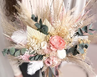 Boho Brautstrauß in Schmucktönen, Pampasrosen, getrocknete Hochzeitsarrangements & Accessoires