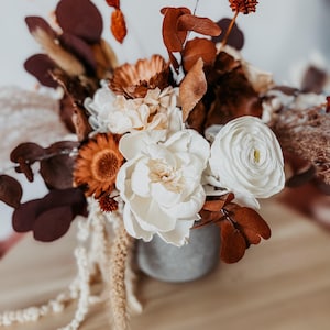 Terracotta boho bruiloft tafeldecoraties, aangepaste gedroogde bloemen bloemstukken, bewaard gebleven bruids tafeldecor
