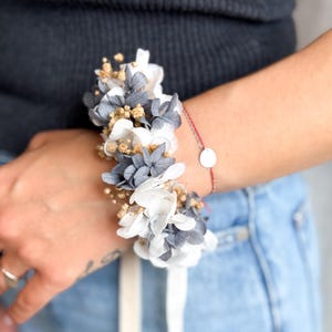 Rustic dried wildflowers wrist corsage bracelet, bridal corsage for bride or bridesmaids, blush duty blue white flowers wedding corsage