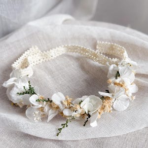 Dried Flowers Wedding Crown, Baby Breath & Hydrangea Dainty Hair Wreath, Boho Bride Crown, Bridal Crowns, Flower Girl Halo, Bridal Headpiece