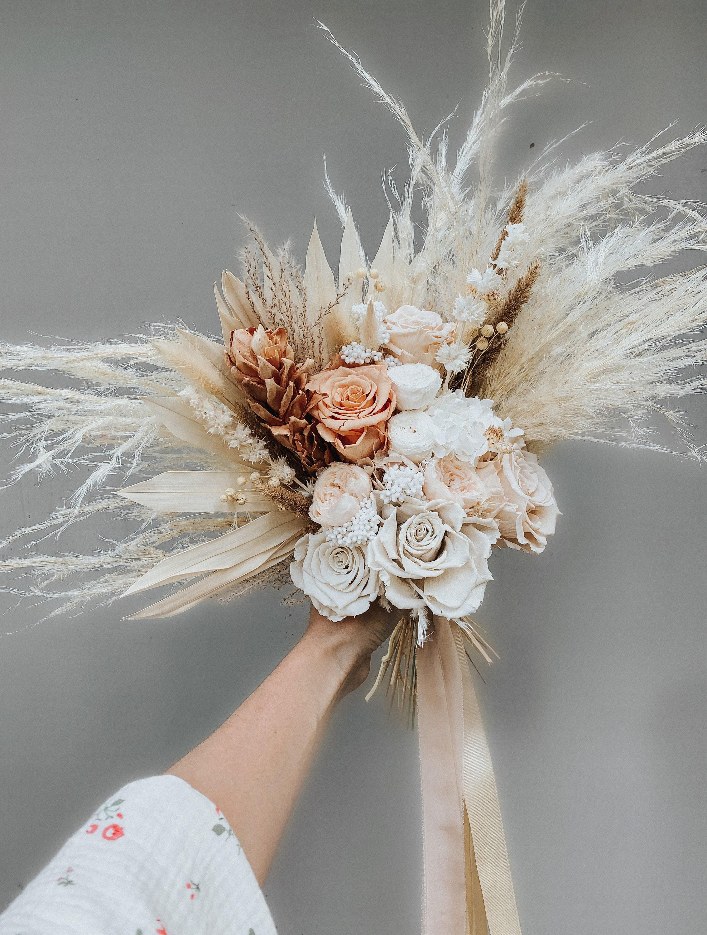Boho Bridal Bouquet With Dried Flowers, Neutral Wedding Bouquet for Bride  Bridesmaids, Rustic Flowers Arrangement, Bohemian Wedding Flower