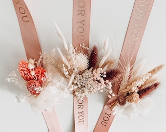 Fall Bridesmaid Wrist Corsage, Dried Flower Wedding Corsage, Rust Orange Ivory Floral Bracelet, Custom Floral Wedding Arrangement