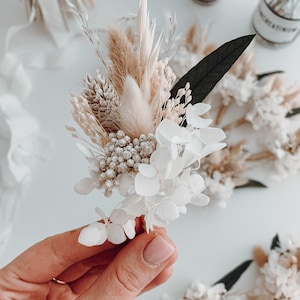 Boho boutonnière bruidegom, neutraal beige knoopsgat bruiloft, reversspeld met gedroogde bloemen