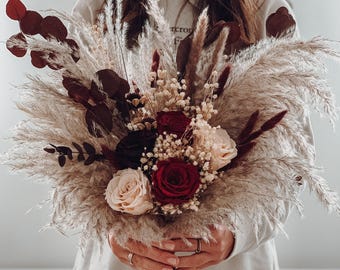 Bruidsboeket boho, boho bruidsboeket, bordeauxrood boeket, bruidsboeket charme, bruids marsala bordeaux boeket, bordeauxrood bruidsboeket