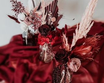 Burgundy Dried Flower Centerpiece: Natural Wedding Table Decor