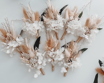Rustic dried flower boutonniere for groom and groomsmen, neutral beige and white wedding boutonniere, boho rustic wedding accessories