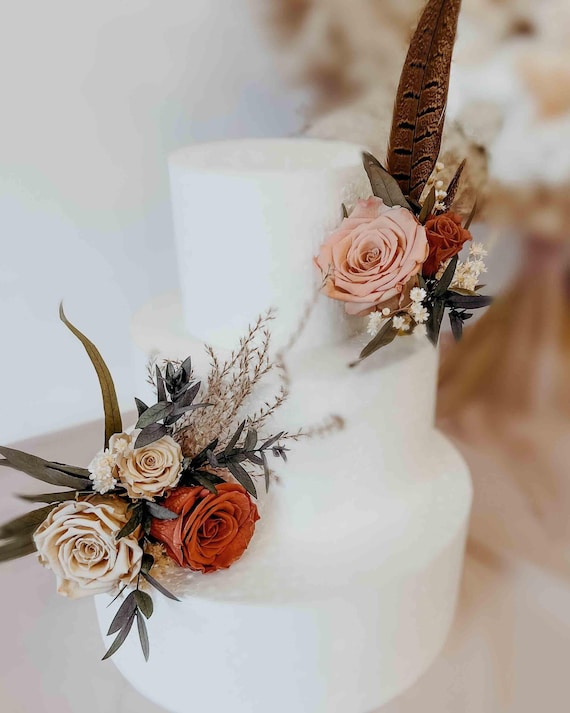Fall Wedding Cake Flowers, Terracotta Dried Flower Cake Topper, Preserved Roses Bridal Arrangement, Blush Ivory Autumn Wedding Decor
