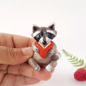Cottagecore decor raccoon decor, Raccoon ornament desk decor, Raccoon fairycore shelf decor, Cute raccoon clay figure for cottagecore decor