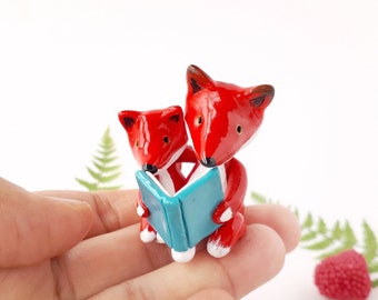 Cute desk friends fox figurines bookshelf decor, Cottagecore decor fox ornament desk buddy, Mama fox and baby fox clay figures bookish gifts