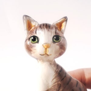 Cat figurine custom clay figure, Cat ornament personalized pet memorial gift, Custom pet portrait pet loss gifts, Miniature cat lover gift image 7