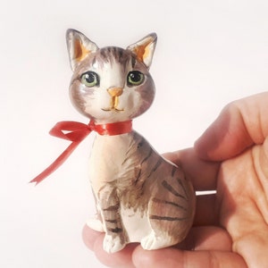 Cat figurine custom clay figure, Cat ornament personalized pet memorial gift, Custom pet portrait pet loss gifts, Miniature cat lover gift 4 Inches