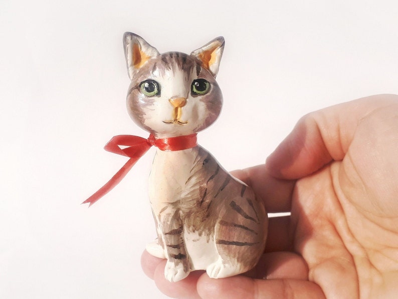 Cat figurine custom clay figure, Cat ornament personalized pet memorial gift, Custom pet portrait pet loss gifts, Miniature cat lover gift 4 Inches