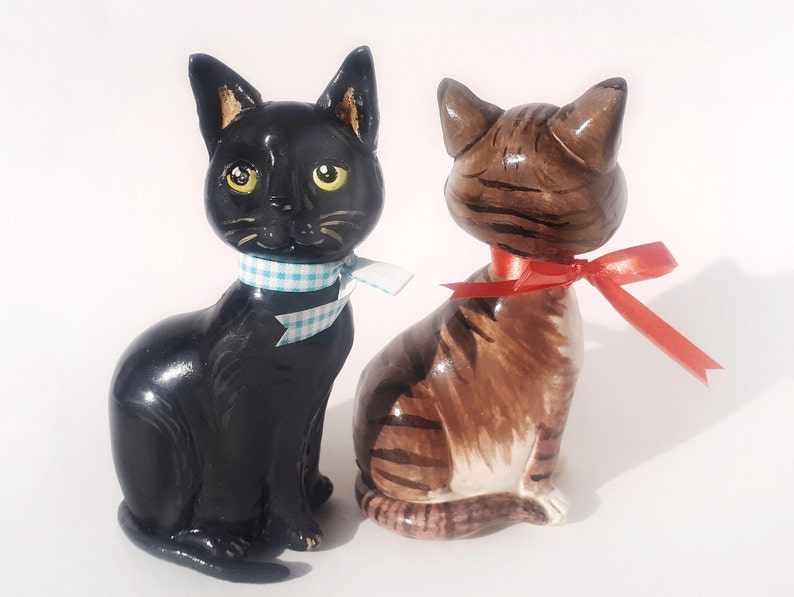 Cat figurine custom clay figure, Cat ornament personalized pet memorial gift, Custom pet portrait pet loss gifts, Miniature cat lover gift image 3