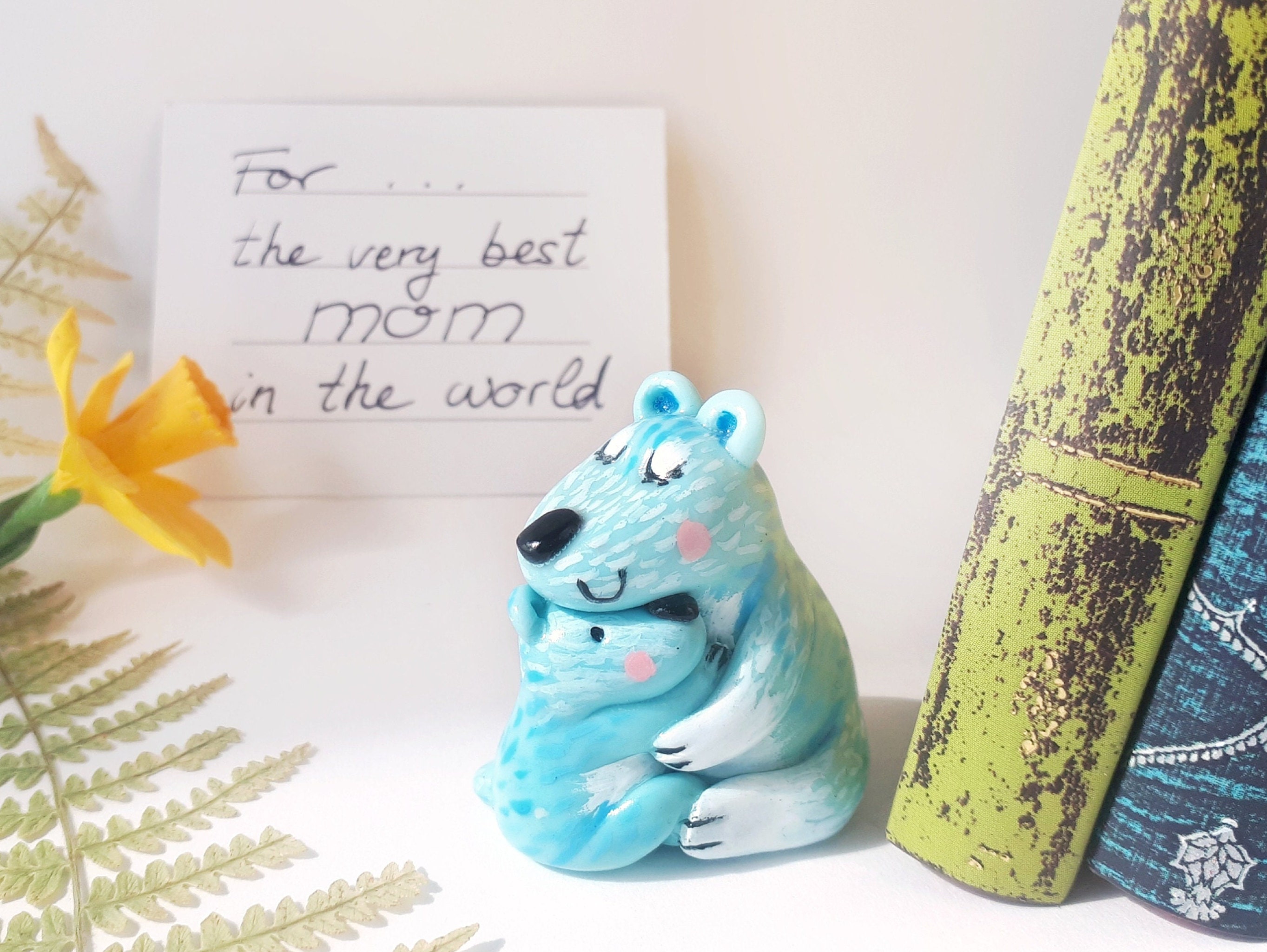 Best Mom Bär Figur Aus Harz – Süße Schreibtischstatue 7x4,5x9,9 Cm, Geschenk Für Mama Von Tochter Oder Sohn