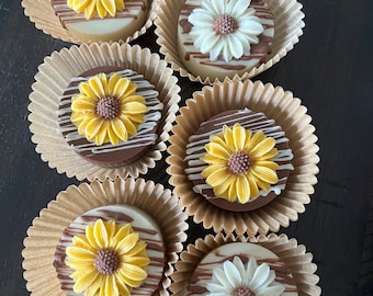 Sunflower Themed Chocolate Covered Oreos