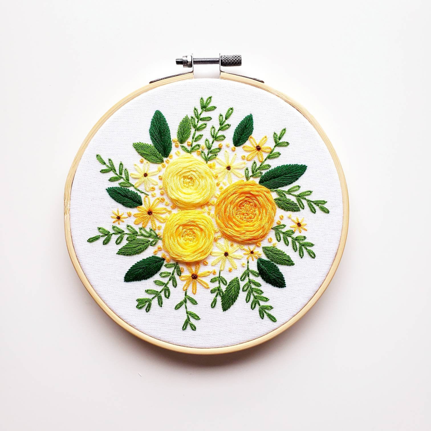 黄色いバラの刺繍パターン、花の刺繍パターン、初心者向け刺繍