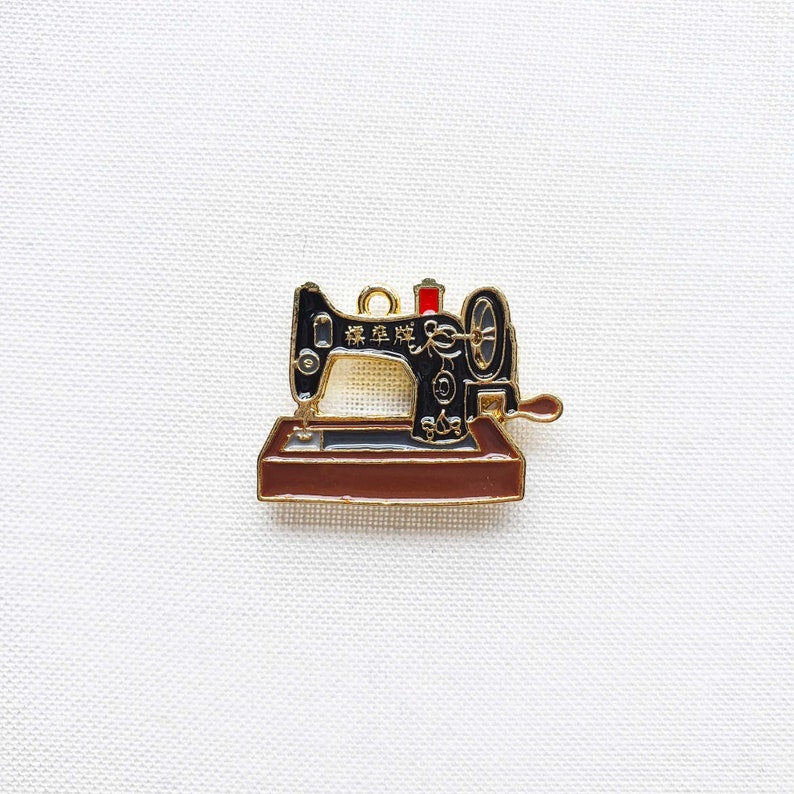 Sewing machine needle minder, enamel needle minder, needle minder for cross stitch, birthday gift for her, graduation gift for best friend