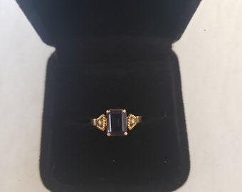 18k Yellow Gold Iolite Vintage Ring