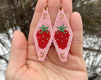 Handmade Strawberry Bead Dangle Earrings – Kawaii Cottagecore Style