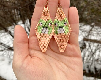 Whimsical Frog Earrings, Pastel Bead Dangle Earrings, Sweet Kawaii Froggy Jewelry, Cute Boho Earrings, Beaded Chic Jewelry, Gift for Her