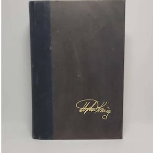 Skeleton Crew Hardcover – June 21, 1985 by Stephen King Age-old images of fear fuse with the iconography of contemporary American life i