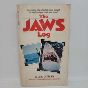 The Jaws Log Mass Market Paperback – January 1, 1975 by Carl Gottlieb &quot;The Jaws Log&quot; by Carl Gottlieb is a gripping behind-the-scenes ac