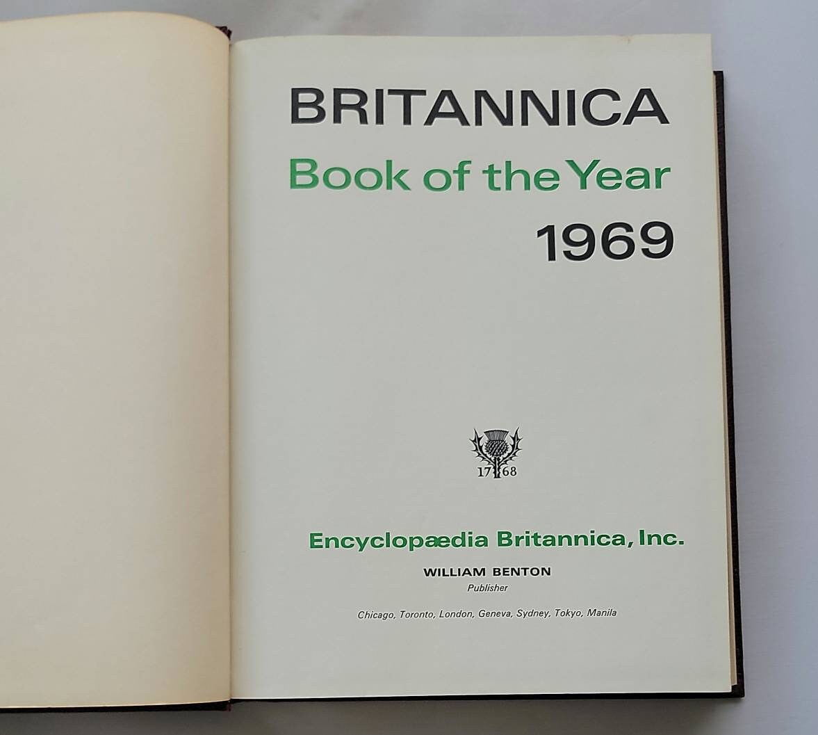 Britannica Book of the Year 1969 Events of 1968 - Vintage
