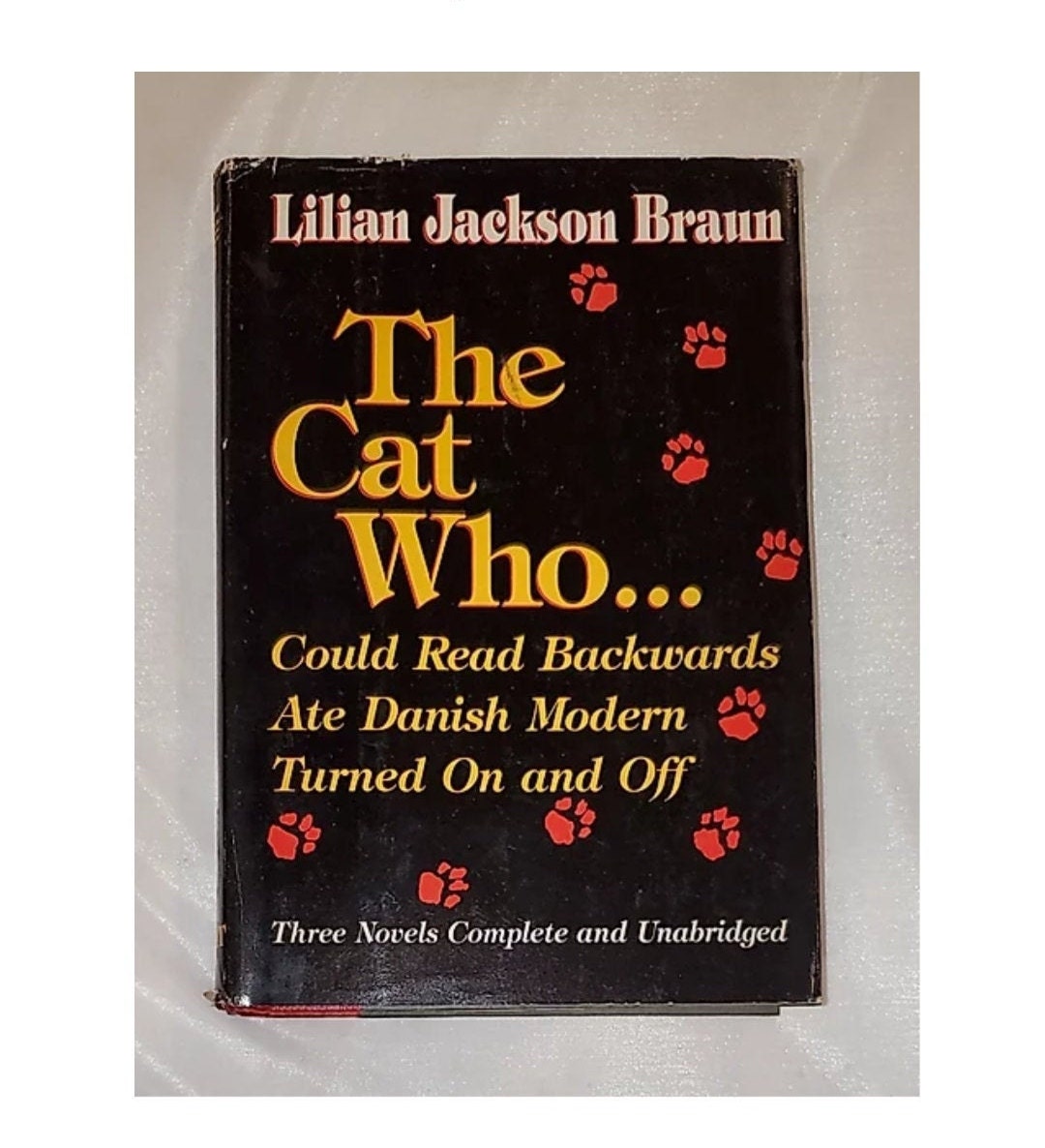 The cat who could read backwards the cat who ate danish by lilian