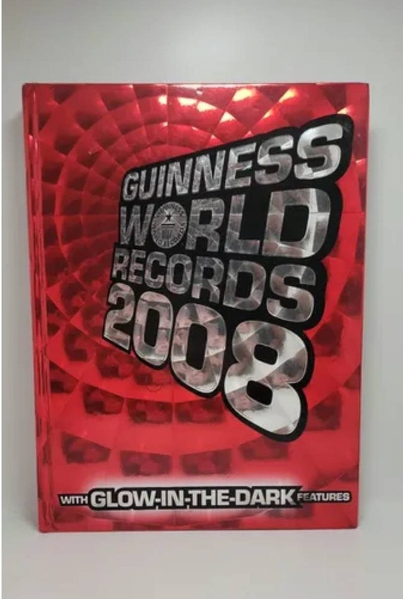 Guinness World Records 2008 Hardcover – August 7, 2007 by Guinness