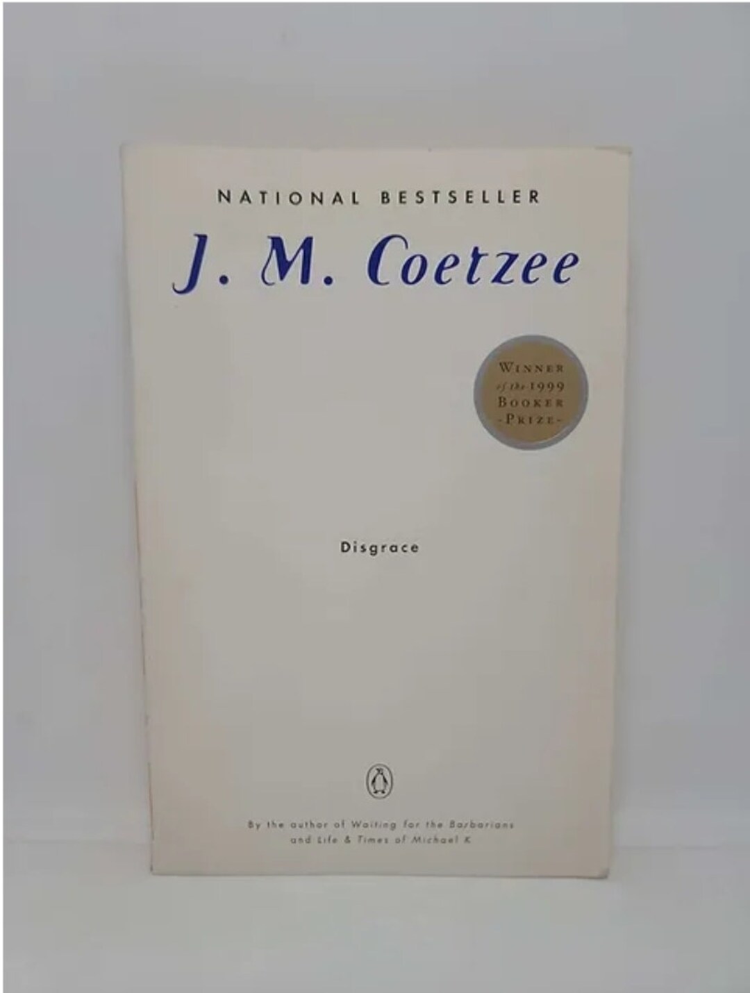 DISGRACE(C)/PENGUIN BOOKS USA/J.M. COETZEE Disgrace: Coetzee, J.M.: 9780436204890: : Books