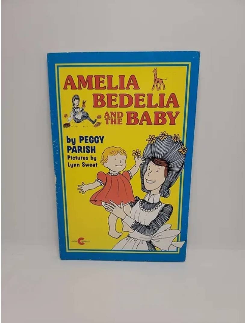 Amelia Bedelia and the Baby Paperback de Peggy Parish Cuidando a la pequeña Missy Lane, Amelia Bedelia, la sirvienta de mente literal, tachuela