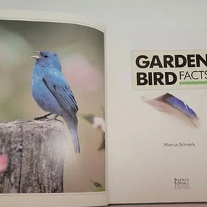 Garden Bird Facts by Marcus Schneck Vintage Paperback 2000