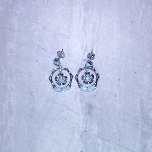 larimar with circle flower designed sterling silver stud earrings