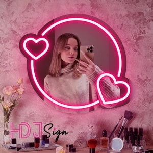 Letrero de neón con espejo en forma de corazón, letrero LED con espejo de maquillaje personalizado, neón con espejo Y2K, decoración con espejo para dormitorio de niña, regalos para ella, regalos para el día de San Valentín