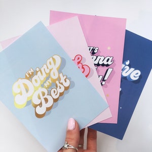 Ensemble de 4 cartes postales Vibes positives | A6 mini ensemble d’impression, cartes d’affirmation, cartes postales de citation motivationnelle, cadeau boîte aux lettres, typographie de lettrage
