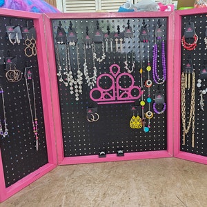 Tri fold Jewelry display case