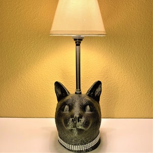 Pepper- Cat Lamp (Silk Black/Dark Gray)
