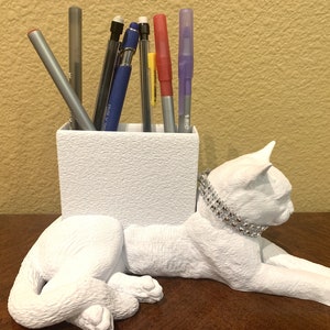 Nala White Cat Business Card / Pencil Holder image 2
