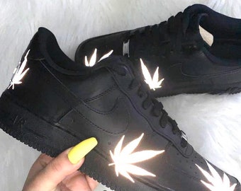 nike sandals for stoners