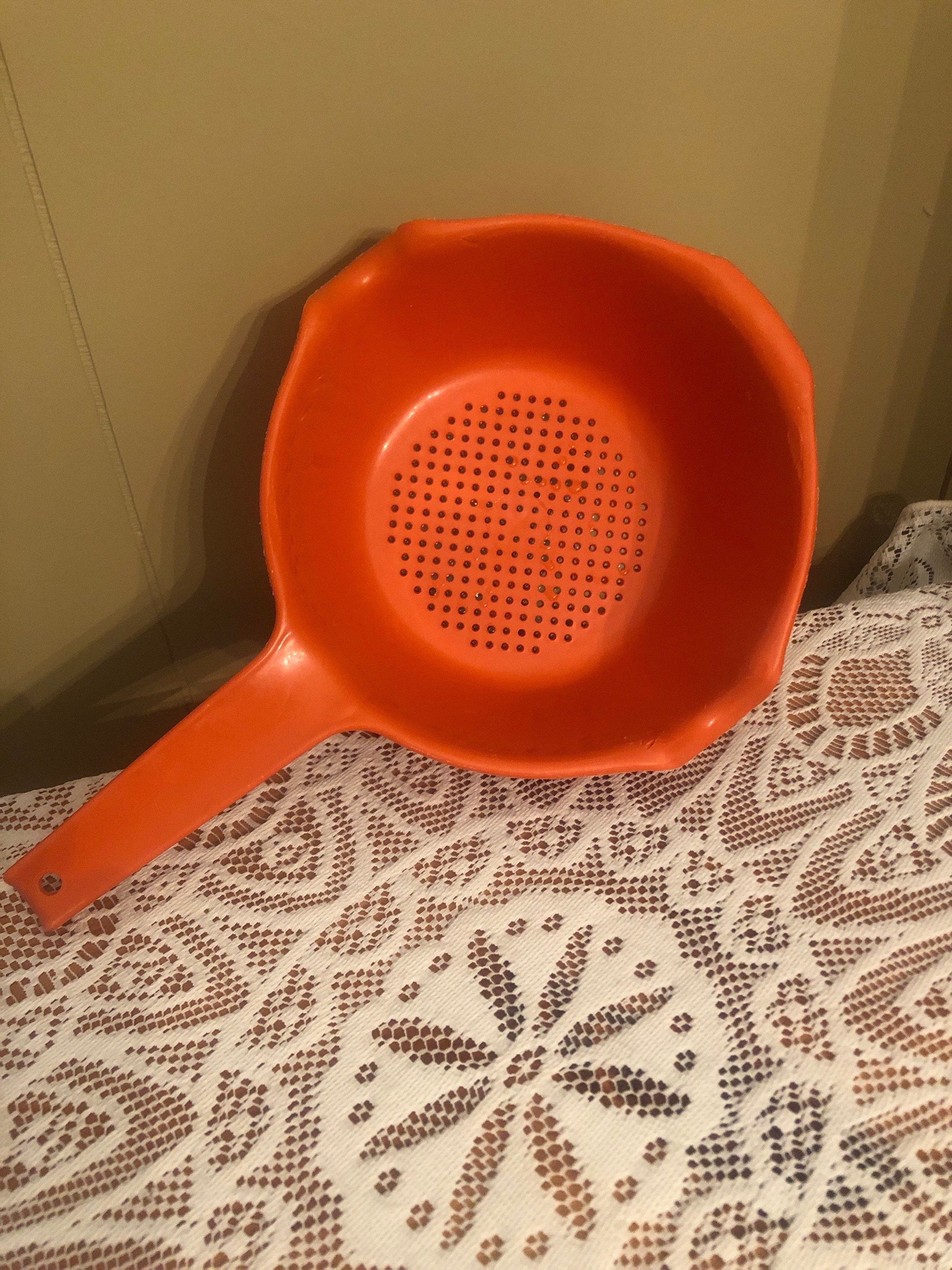 Enamelware Funnel (RB) Enamelware Funnel (RB)