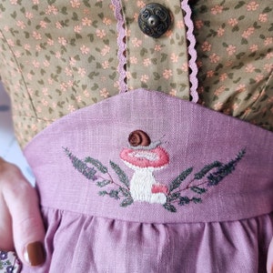 Handmade Mauve Apron with Mushroom Embroidery and Autumn Heathers. Cottagecore, Folklore, Scandinavian. Made in Sweden. Plus Size XS to 2XL image 7