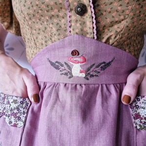 Handmade Mauve Apron with Mushroom Embroidery and Autumn Heathers. Cottagecore, Folklore, Scandinavian. Made in Sweden. Plus Size XS to 2XL image 6