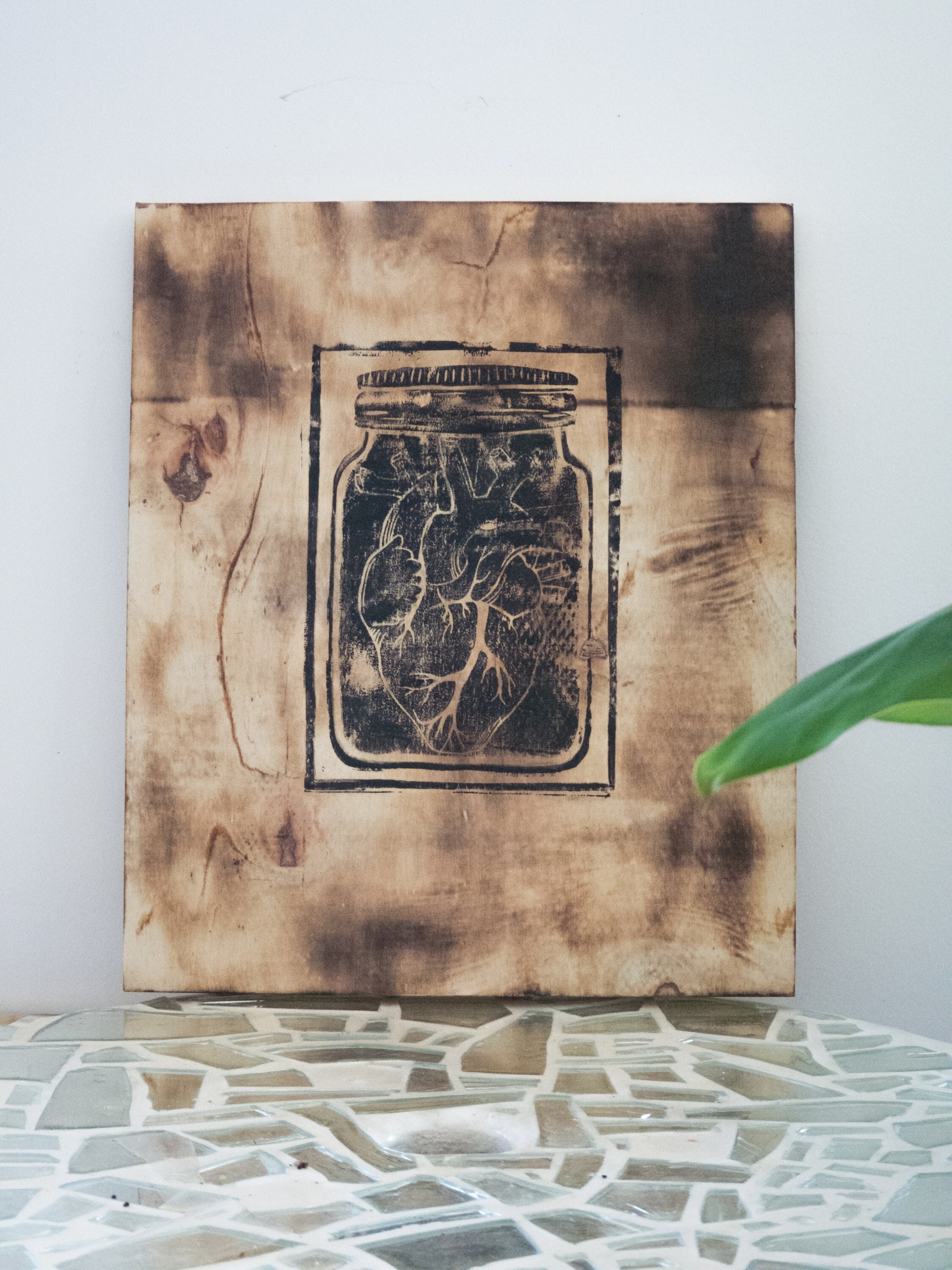 Liberté de Coeur, Linogravure sur Planche Bois Brûlé, 23x23cm