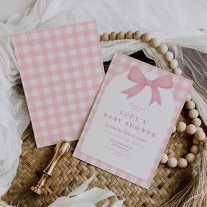 Bearbeitbare Rosa Schleife mit Gingham-Babyparty-Einladungsvorlage | Mädchen-Babyparty | Evit | Digitaler Download | Band Kokette Bogen Einladen