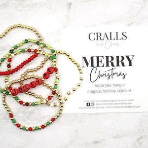 Weihnachtsmotiv Armbänder | Santa’s Ho | Jolly AF | Fröhliche AF | Perlen Armband mit Buchstaben | Personalisierte Perlen Armband | Stapelbar |