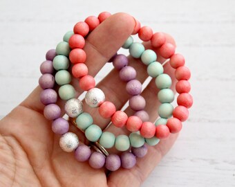 Armband med träpärlor | Boho-armband | Stapelbara armband | Minimalistiska smycken | Presenter till mamma | Vänskapspresent