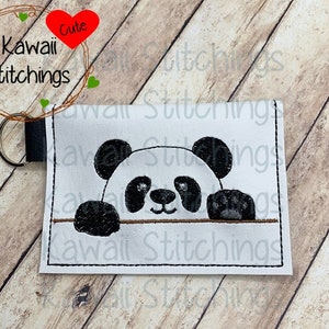 Kawaii Hi Panda Card-portemonnee, 4 x 4 hoepel, in the hoepelontwerp, digitale Instant Download